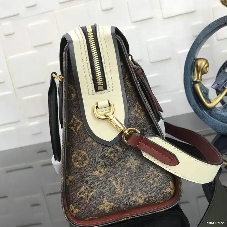 Fashionreps Bags LV 19T1L0334 0513